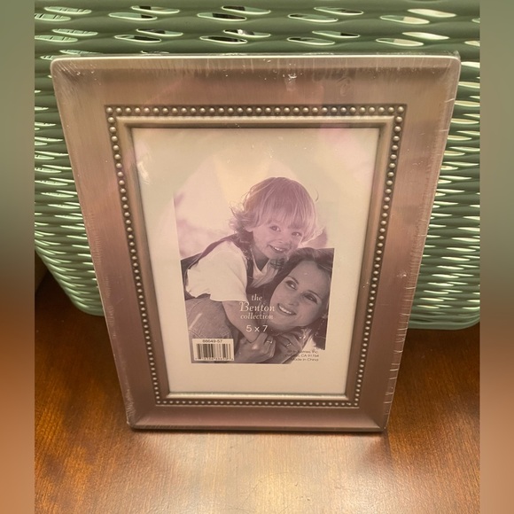 NWOT The Benton Collection Silver 5 x 7 Picture Frames Set of 2 - Picture 3 of 6
